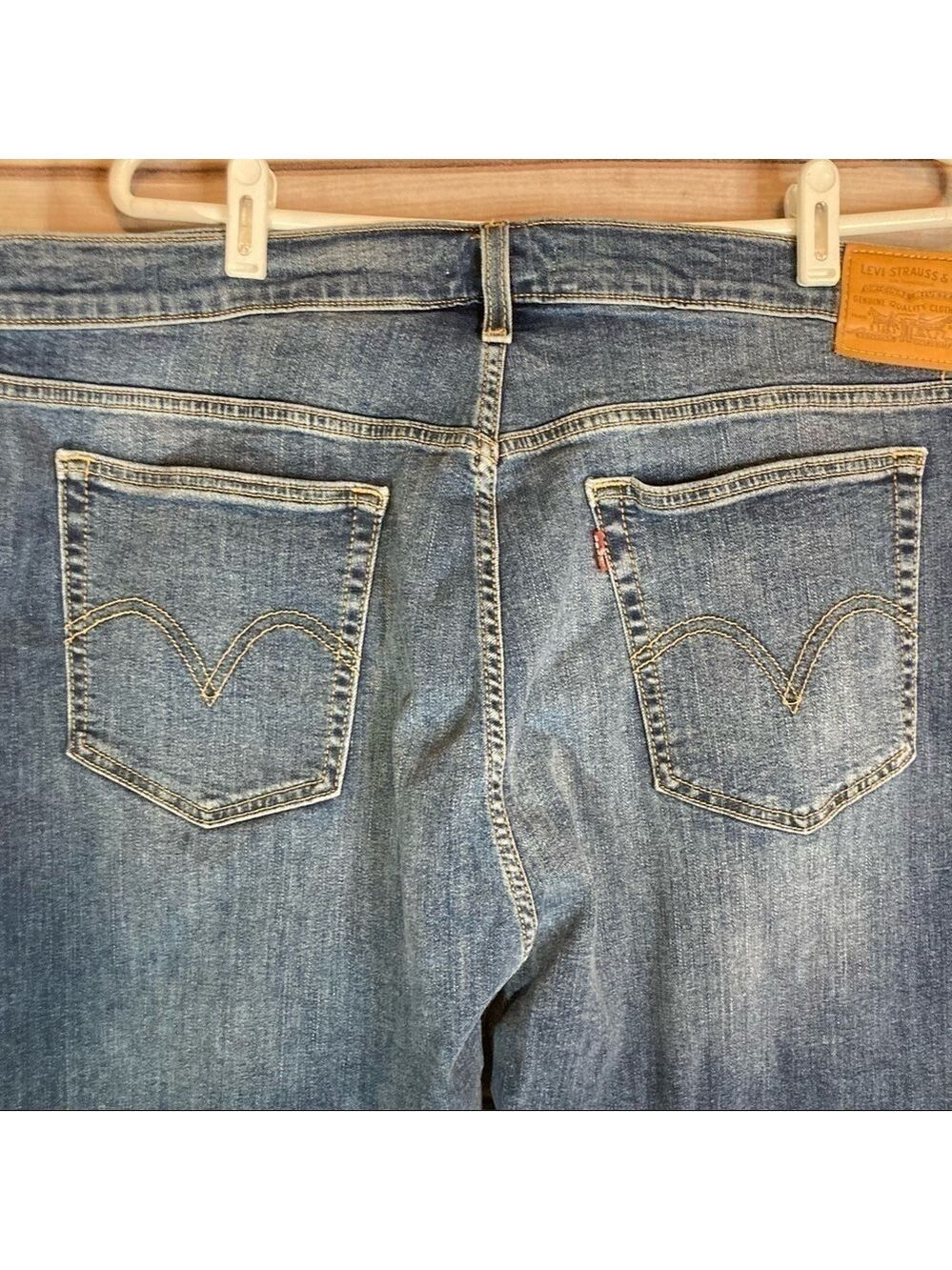 LEVI’S High Waisted Wedgie Fit Distressed Skinny Jeans - Picture 9 of 12